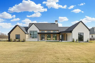 Budz Custom Homes