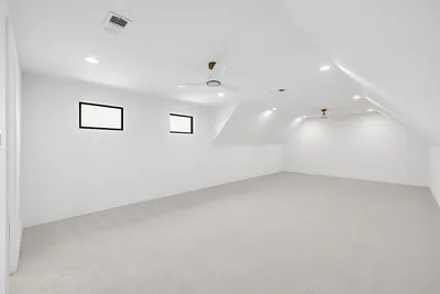 Budz Custom Homes